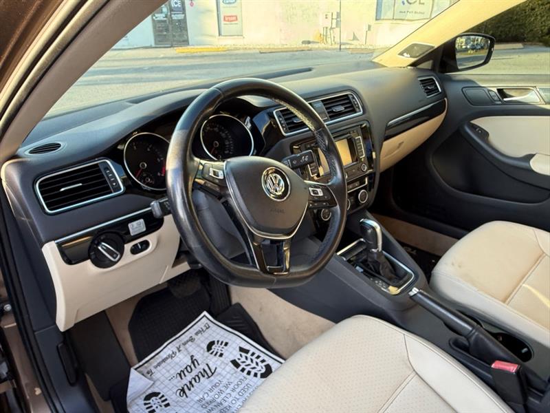 Volkswagen Jetta TDI S 6A 2015