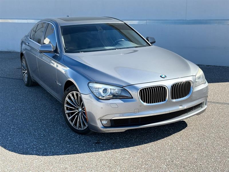 BMW 7-Series 740i 2012