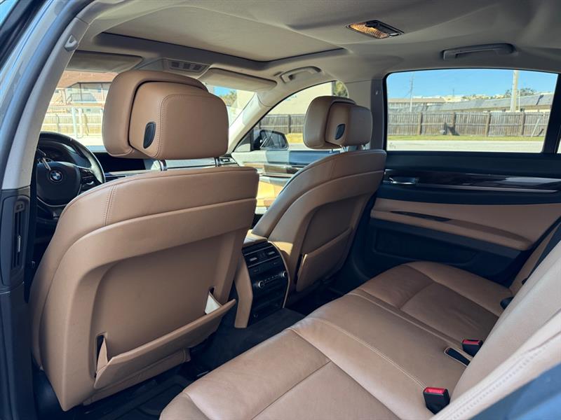 BMW 7-Series 740i 2012