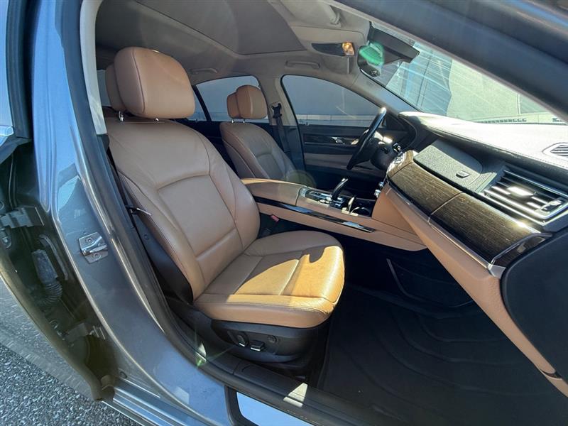 BMW 7-Series 740i 2012