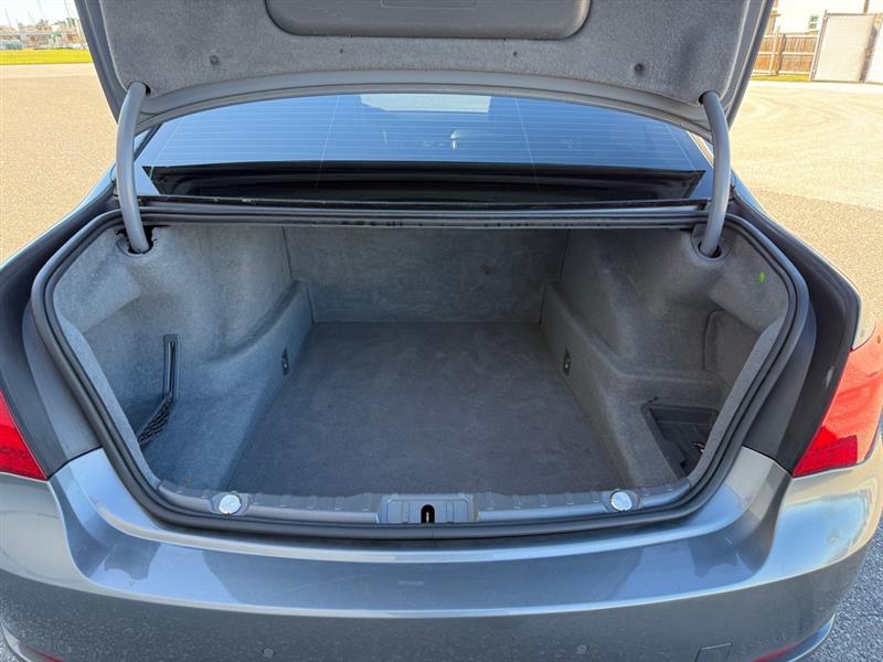 BMW 7-Series 740i 2012