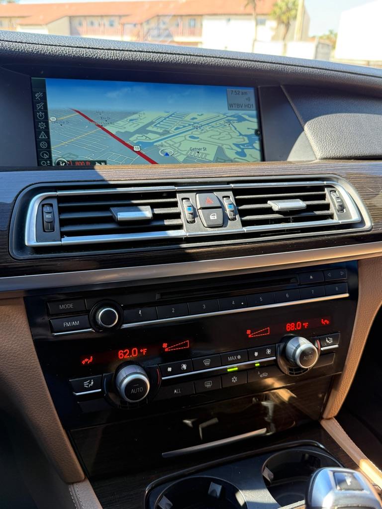 BMW 7-Series 740i 2012