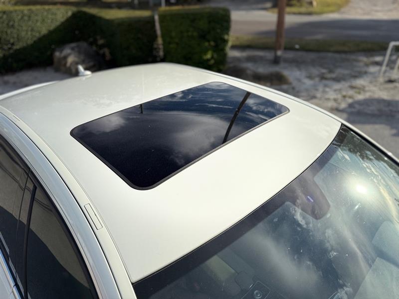 Mercedes-Benz E-Class E350 Sedan 2010