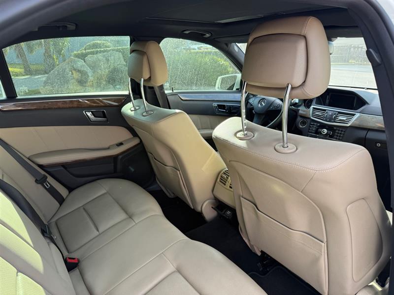 Mercedes-Benz E-Class E350 Sedan 2010