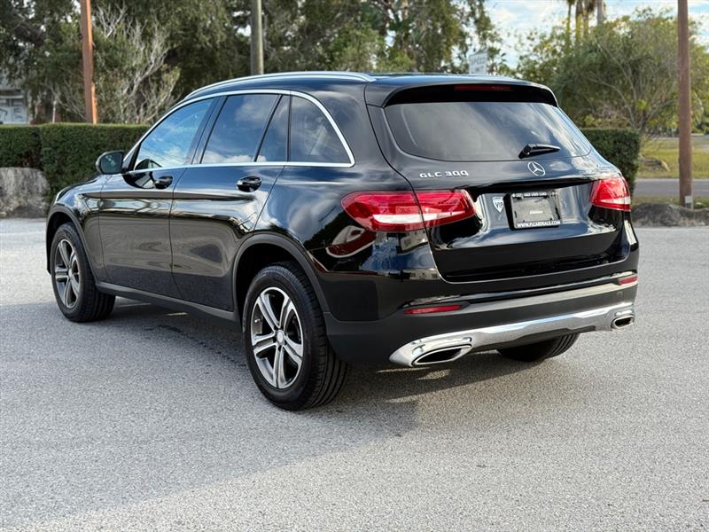 Mercedes-Benz GLC-Class GLC300 4MATIC 2016