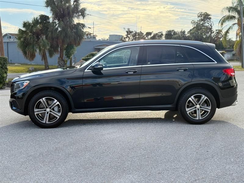 Mercedes-Benz GLC-Class GLC300 4MATIC 2016