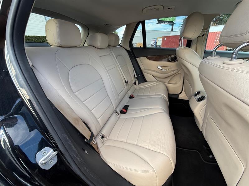 Mercedes-Benz GLC-Class GLC300 4MATIC 2016