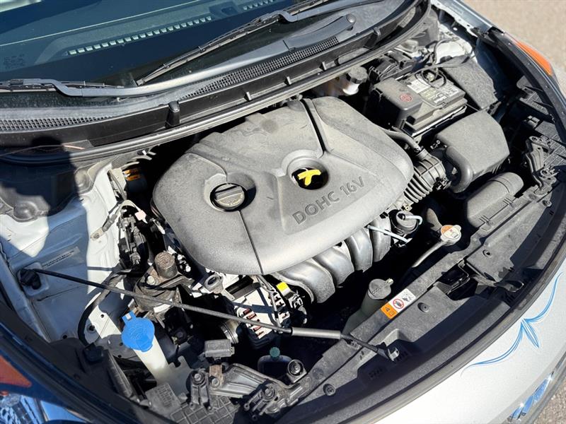 Hyundai Elantra GT A/T 2013