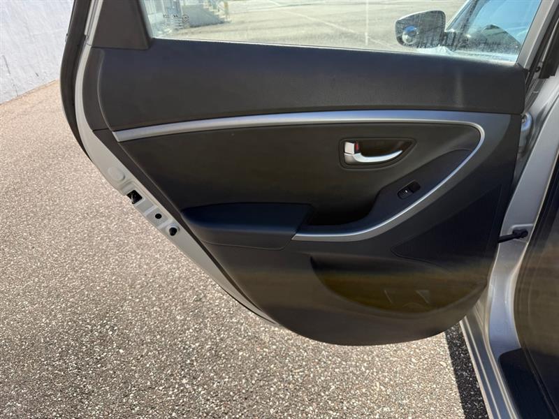 Hyundai Elantra GT A/T 2013