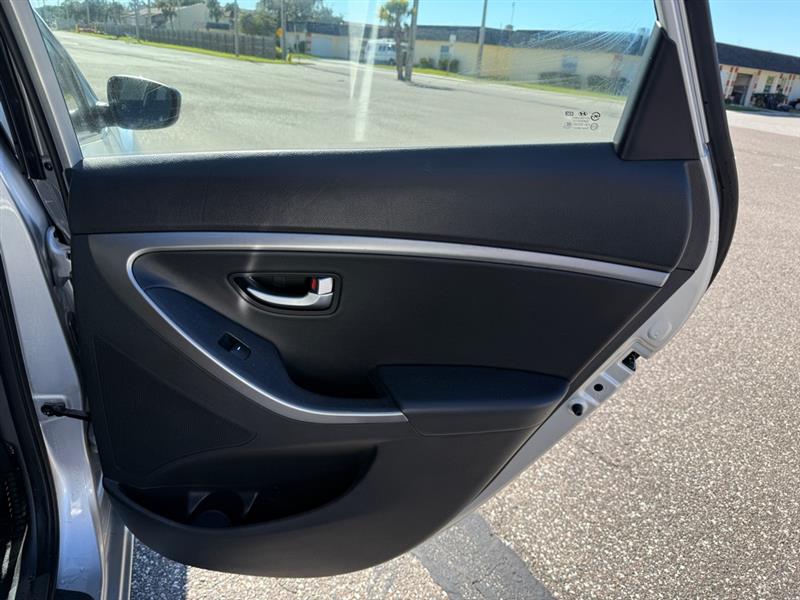 Hyundai Elantra GT A/T 2013