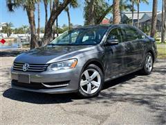 2013 Volkswagen Passat 