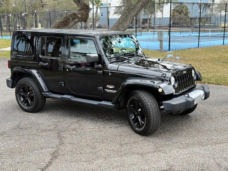 Jeep Wrangler Unlimited Sahara 4WD 2013