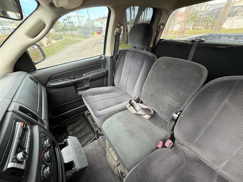 Dodge Ram 1500 ST Quad Cab Long Bed 2WD 2005