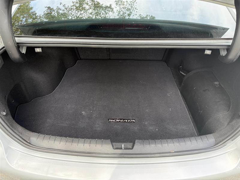 Hyundai Sonata Hybrid Limited w/Blue Pearl Interior 2017