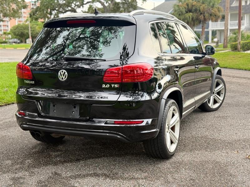 Volkswagen Tiguan S 2016