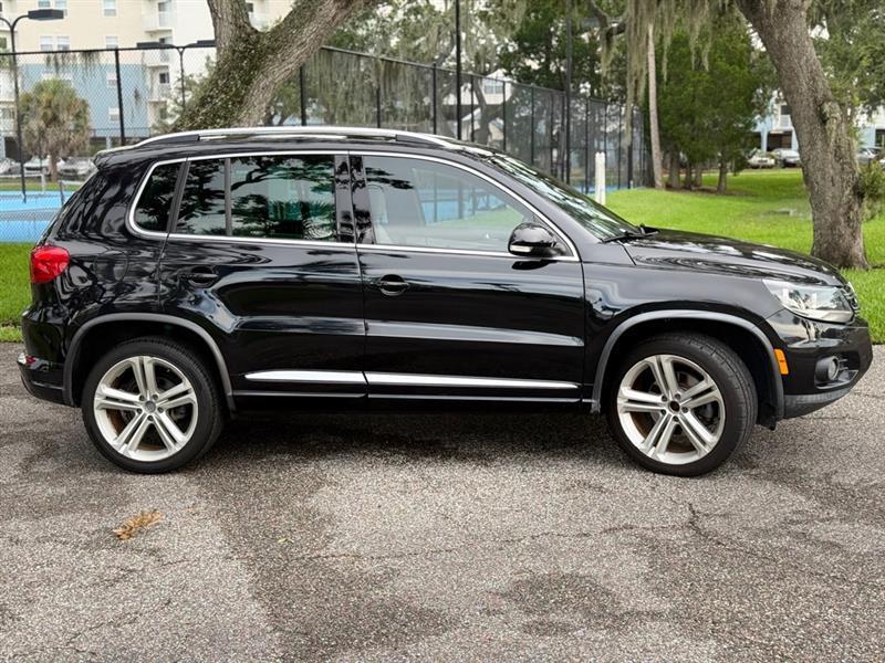 Volkswagen Tiguan S 2016