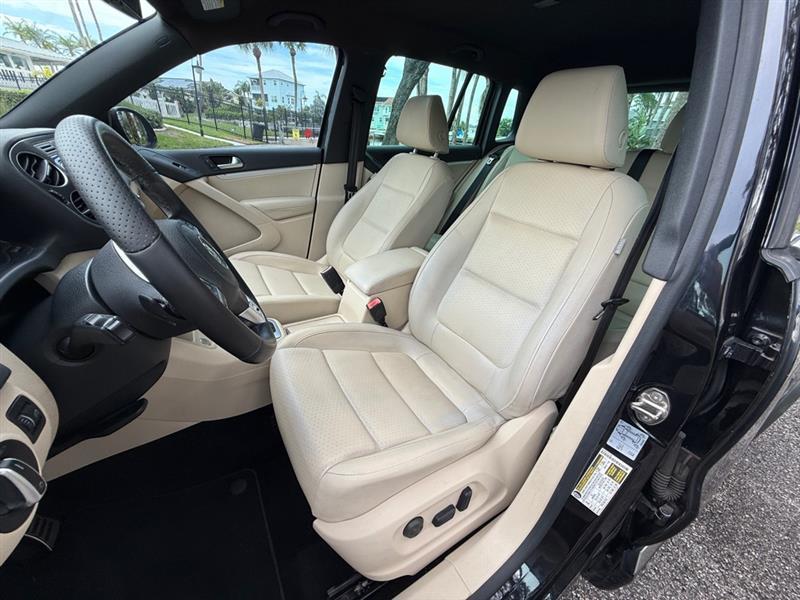 Volkswagen Tiguan S 2016