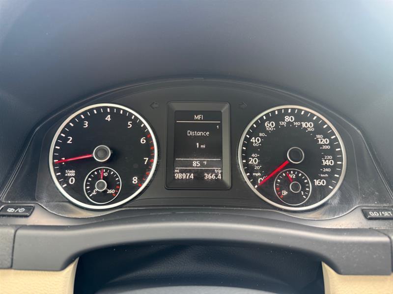 Volkswagen Tiguan S 2016