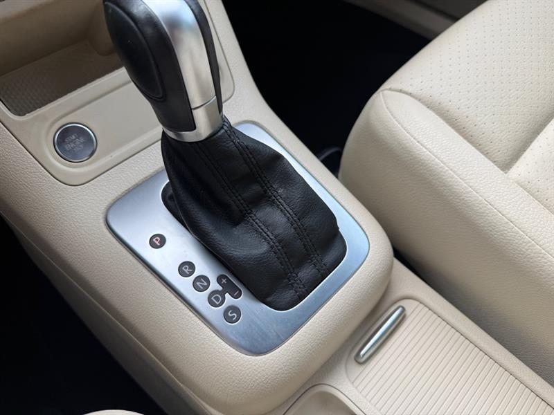 Volkswagen Tiguan S 2016