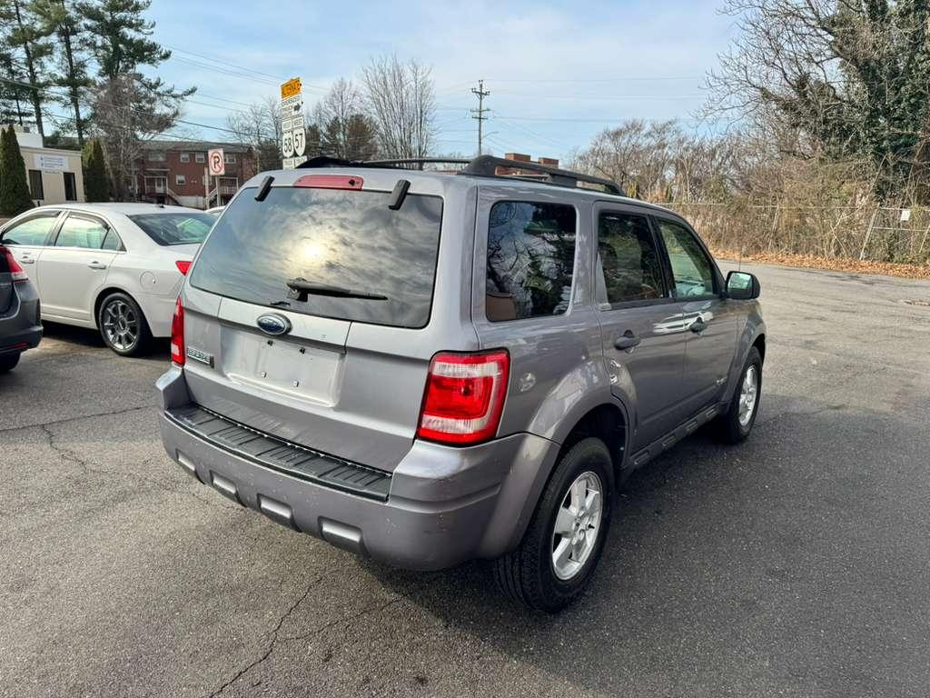 Ford Escape XLT 2WD I4 2008