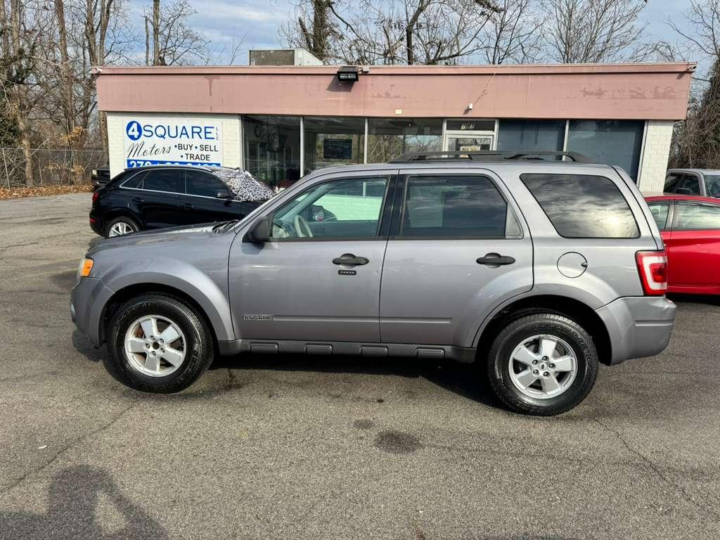 Ford Escape XLT 2WD I4 2008