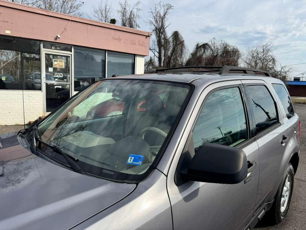 Ford Escape XLT 2WD I4 2008