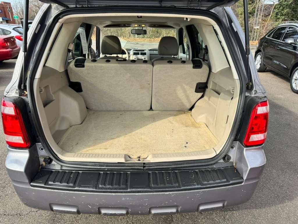 Ford Escape XLT 2WD I4 2008