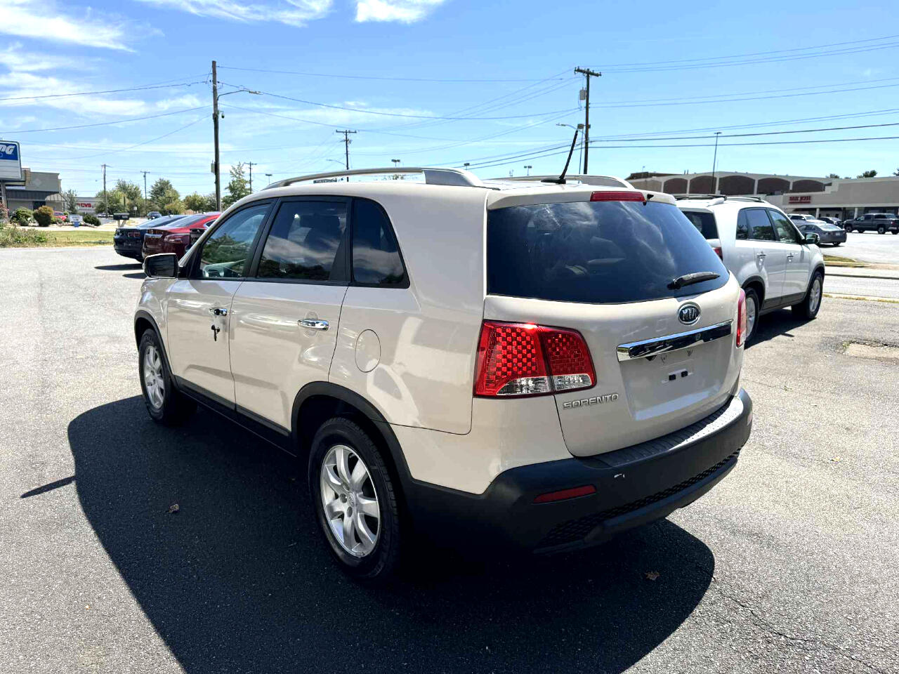 Kia Sorento LX 2WD 2011 Kia Sorento LX 2WD 2011