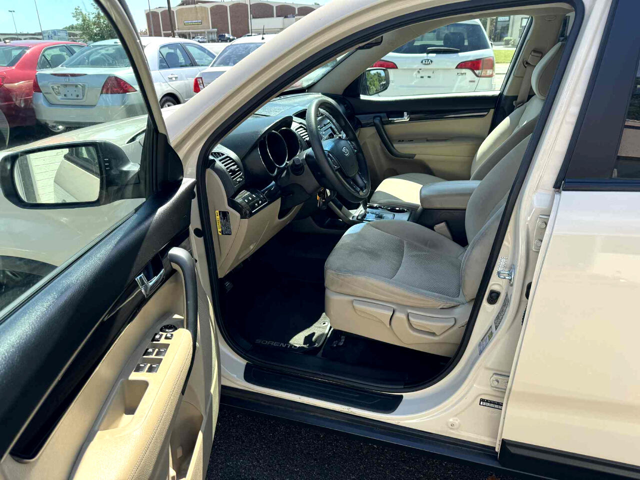 Kia Sorento LX 2WD 2011 Kia Sorento LX 2WD 2011