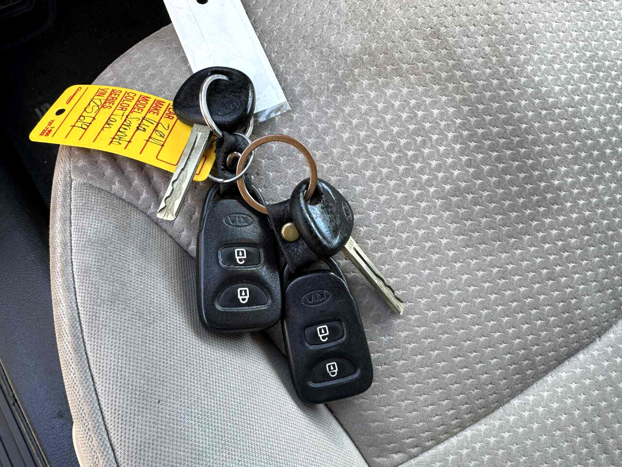 Kia Sorento LX 2WD 2011 Kia Sorento LX 2WD 2011