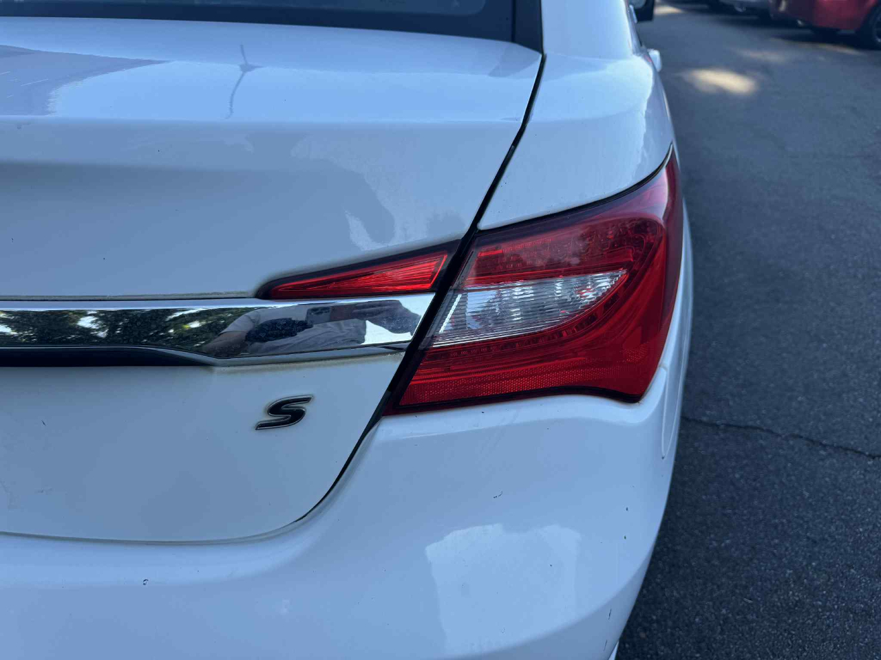 Chrysler 200 Limited 2013 Chrysler 200 Limited 2013