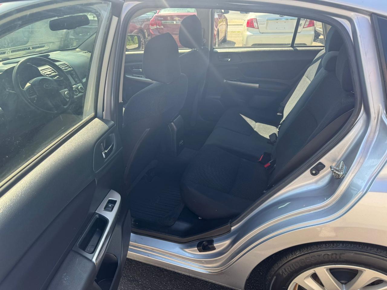 Subaru Impreza 2.0i Premium PZEV 5-Door 2015