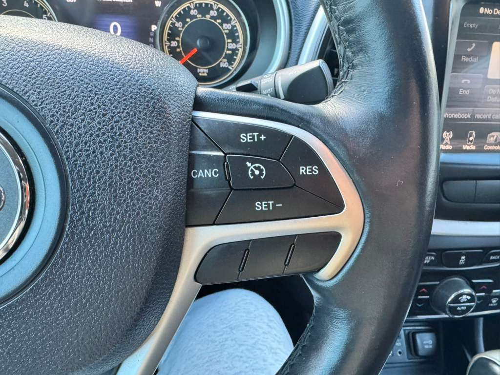 Jeep Cherokee Limited FWD 2015