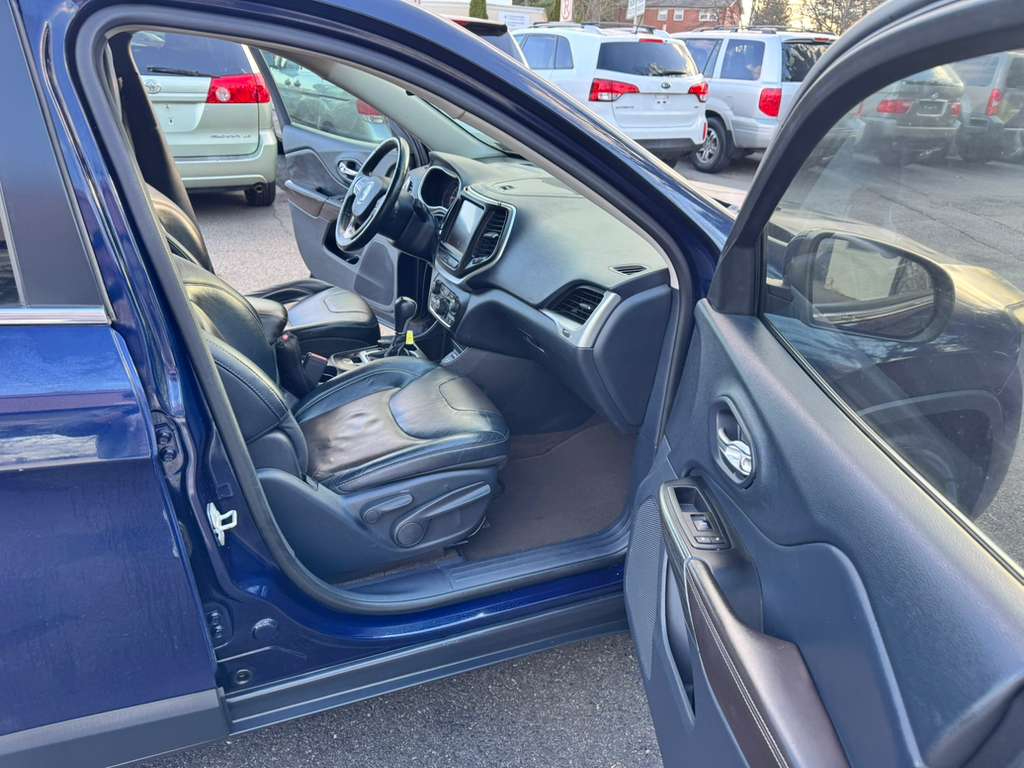 Jeep Cherokee Limited FWD 2015