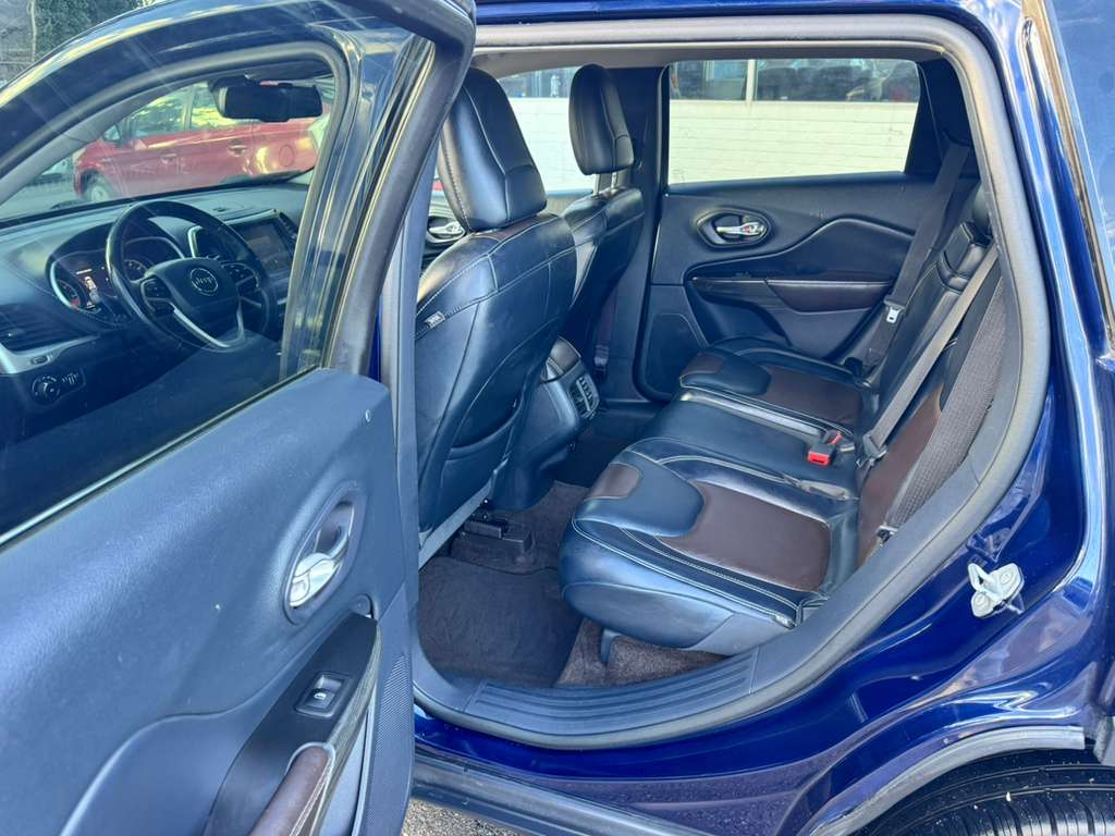 Jeep Cherokee Limited FWD 2015