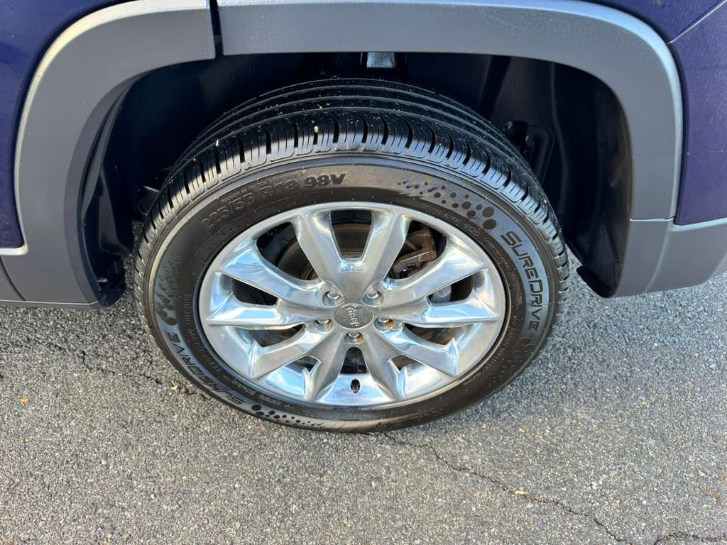 Jeep Cherokee Limited FWD 2015