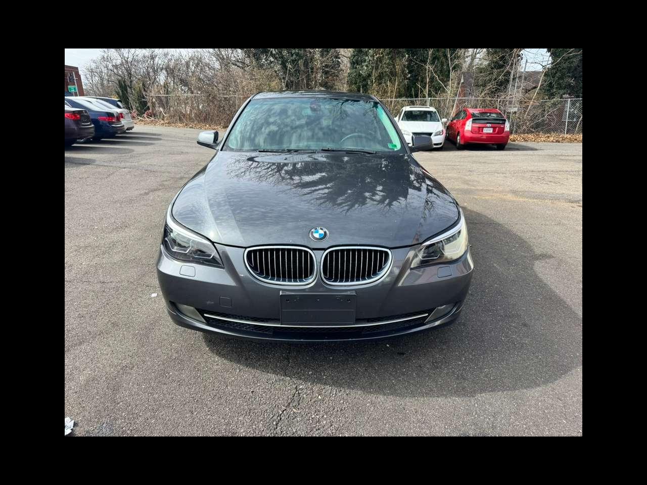 BMW 5-Series 528i 2010