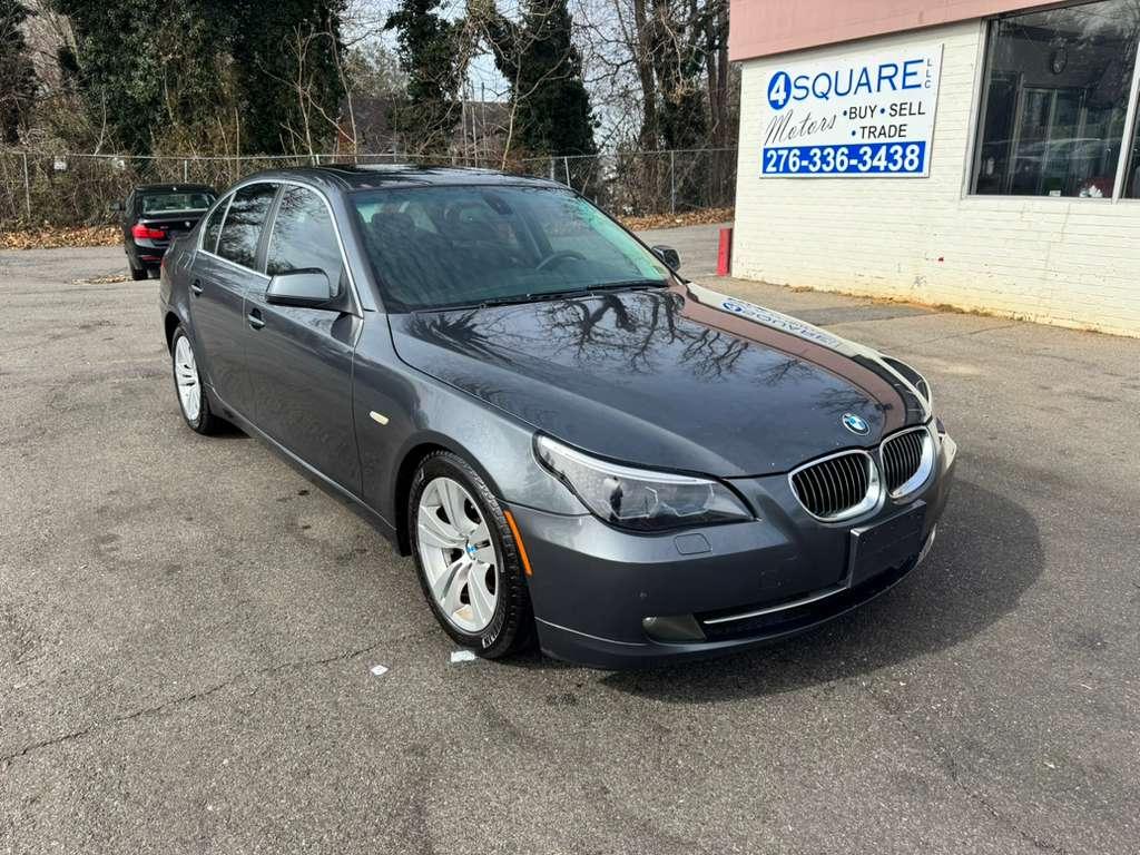 BMW 5-Series 528i 2010