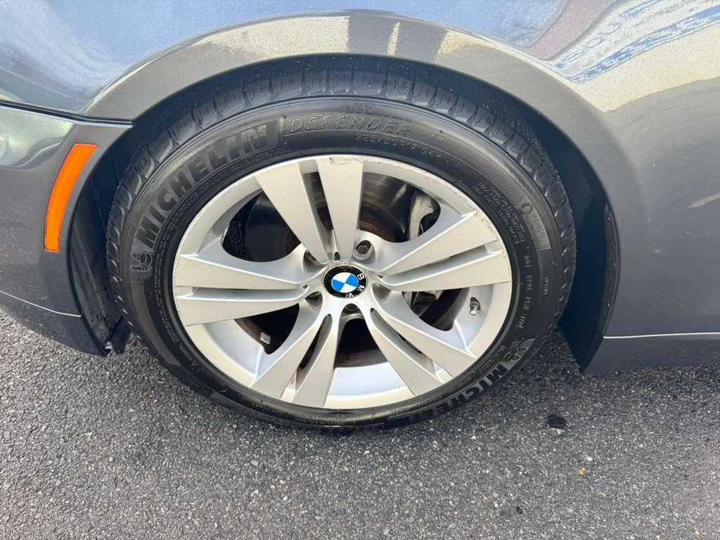 BMW 5-Series 528i 2010