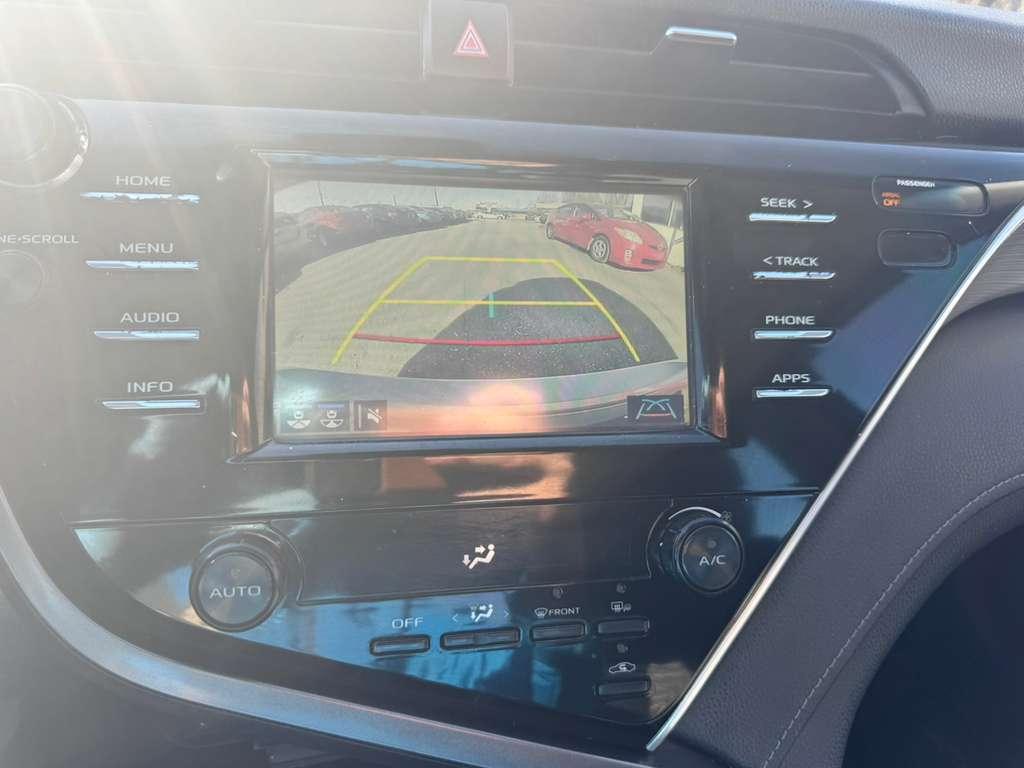 Toyota Camry SE 2018