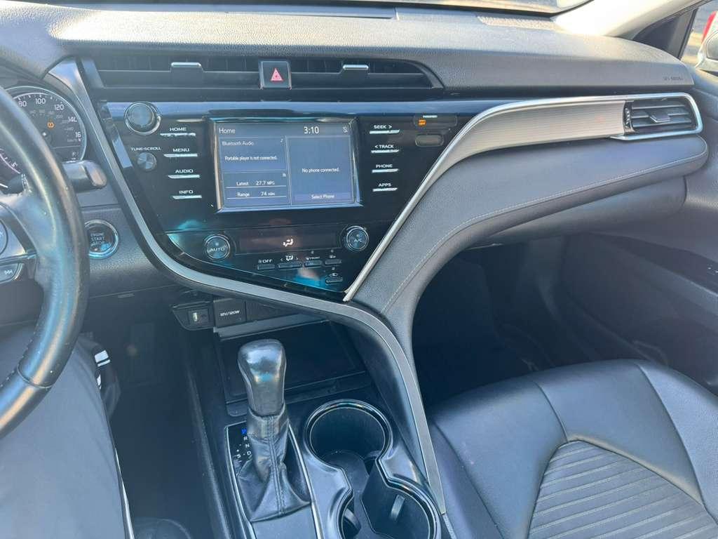 Toyota Camry SE 2018