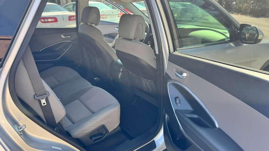 Hyundai Santa Fe SE AWD 2016