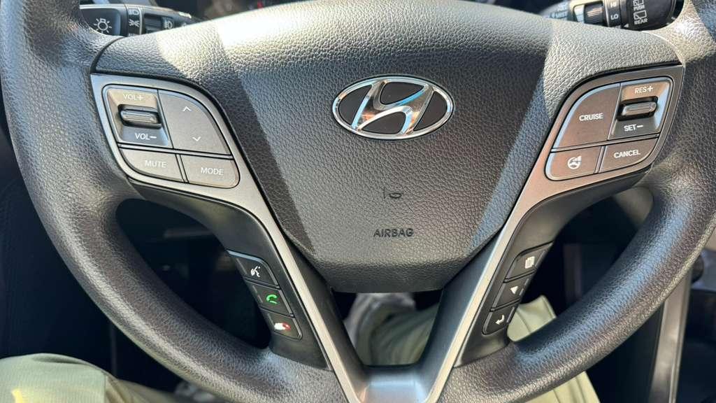 Hyundai Santa Fe SE AWD 2016