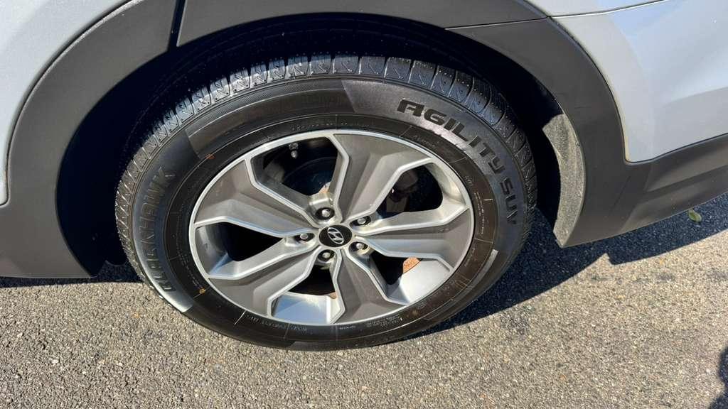 Hyundai Santa Fe SE AWD 2016