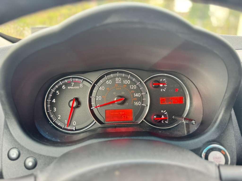 Nissan Maxima SV 2010