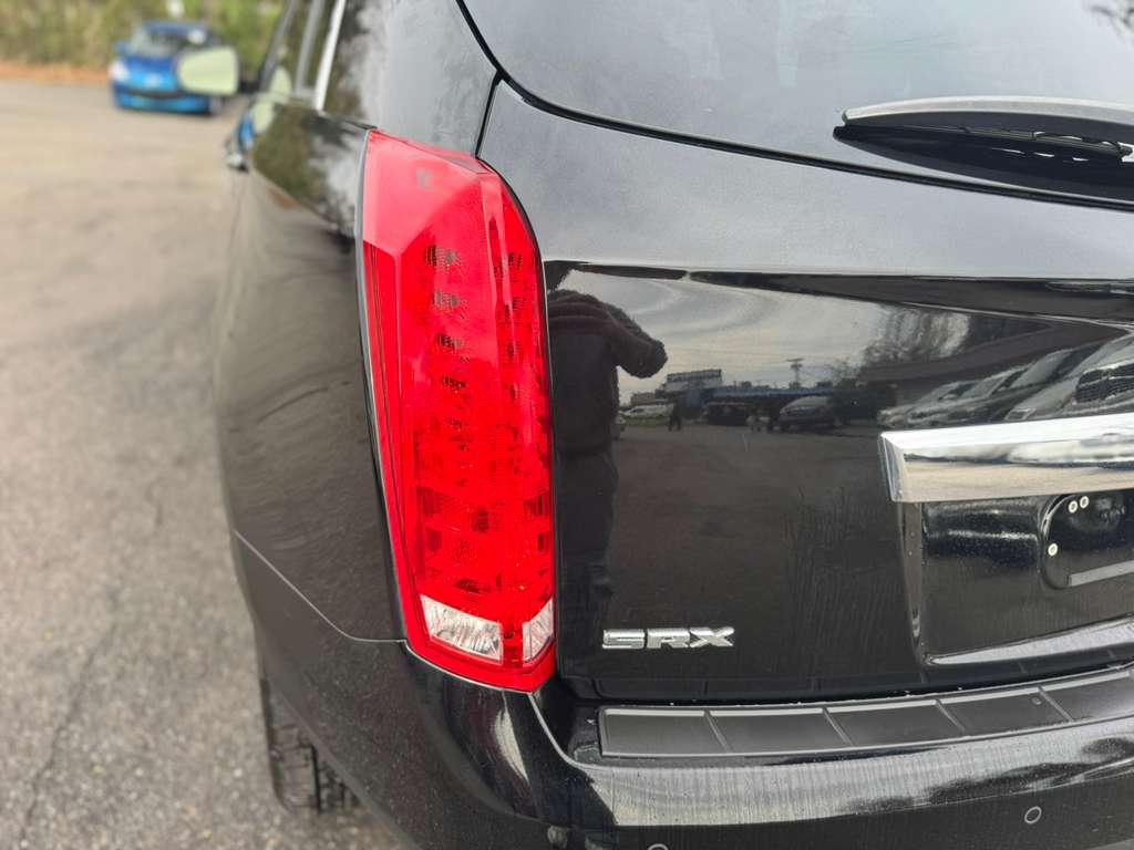 Cadillac SRX Luxury Collection FWD 2014