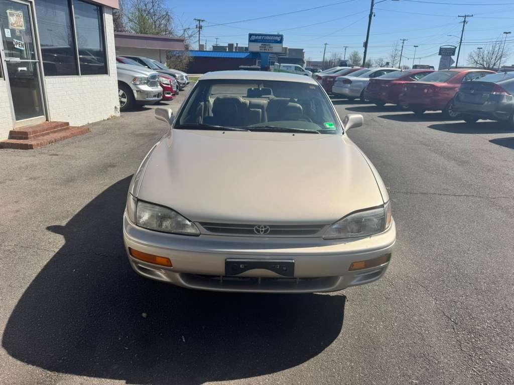 Toyota Camry LE 1995