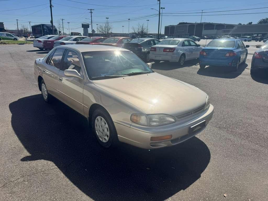 Toyota Camry LE 1995