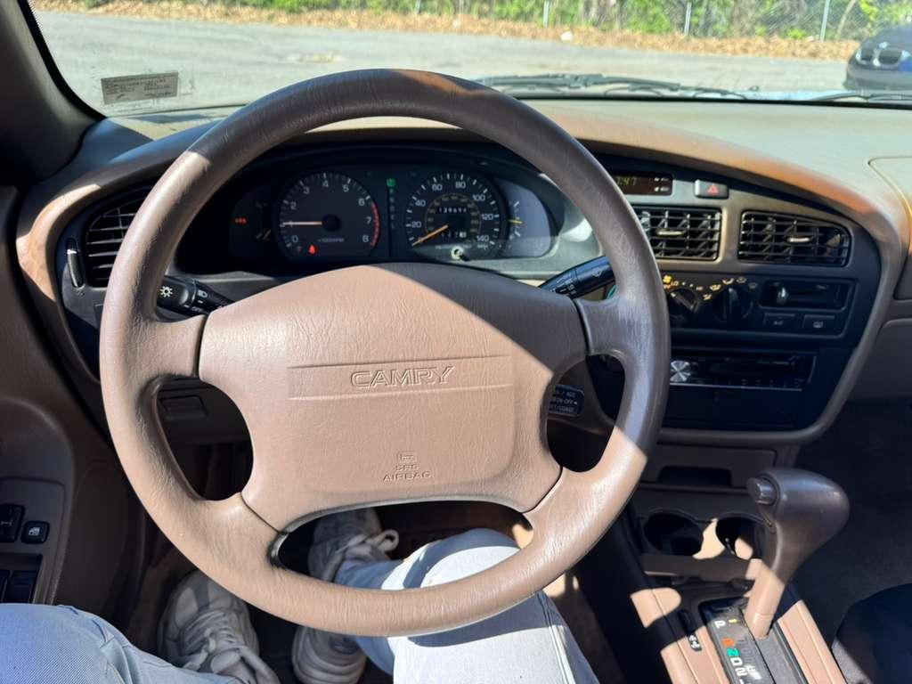 Toyota Camry LE 1995