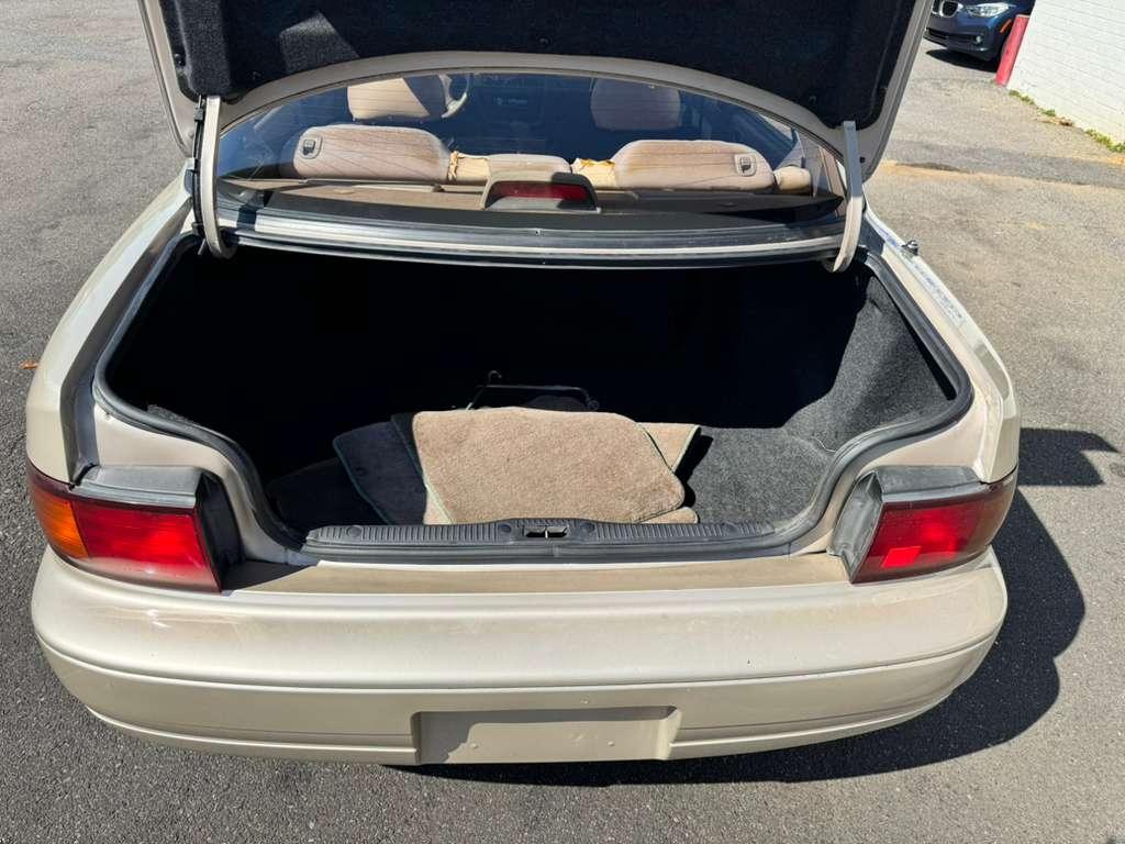Toyota Camry LE 1995
